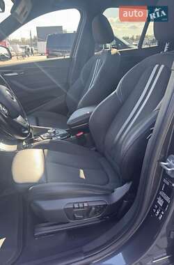 Внедорожник / Кроссовер BMW X1 2020 в 