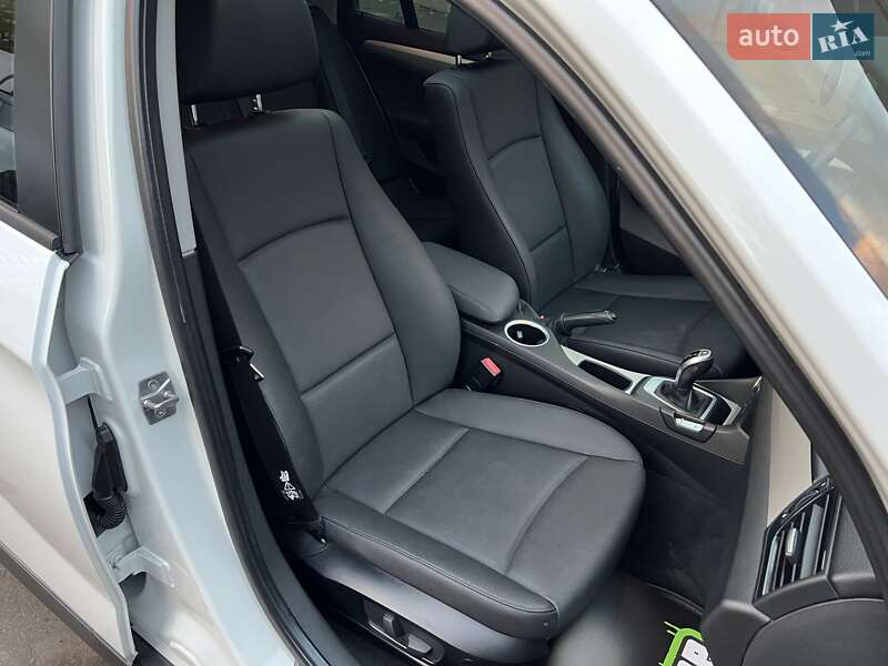 Внедорожник / Кроссовер BMW X1 2013 в Одессе