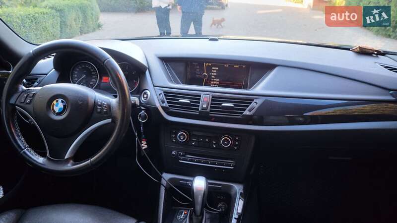 Внедорожник / Кроссовер BMW X1 2010 в Белгороде-Днестровском