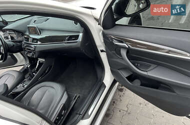 Внедорожник / Кроссовер BMW X1 2016 в 