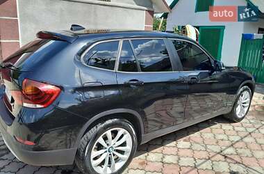Внедорожник / Кроссовер BMW X1 2013 в 