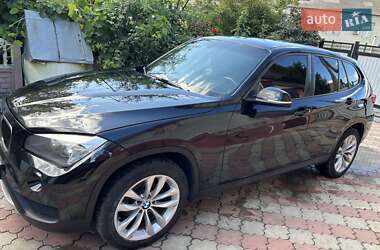 Внедорожник / Кроссовер BMW X1 2013 в 