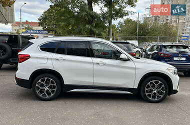 Внедорожник / Кроссовер BMW X1 2019 в 