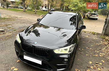 Внедорожник / Кроссовер BMW X1 2016 в Одессе