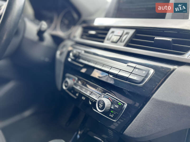 Внедорожник / Кроссовер BMW X1 2016 в Тернополе фото 14 Внедорожник / Кроссовер BMW X1 2016 в Тернополе