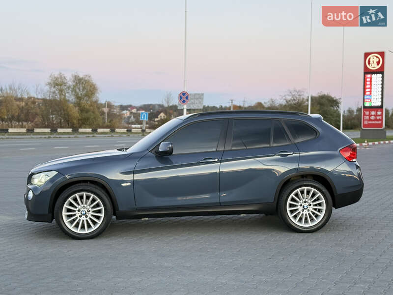 Внедорожник / Кроссовер BMW X1 2011 в Черновцах