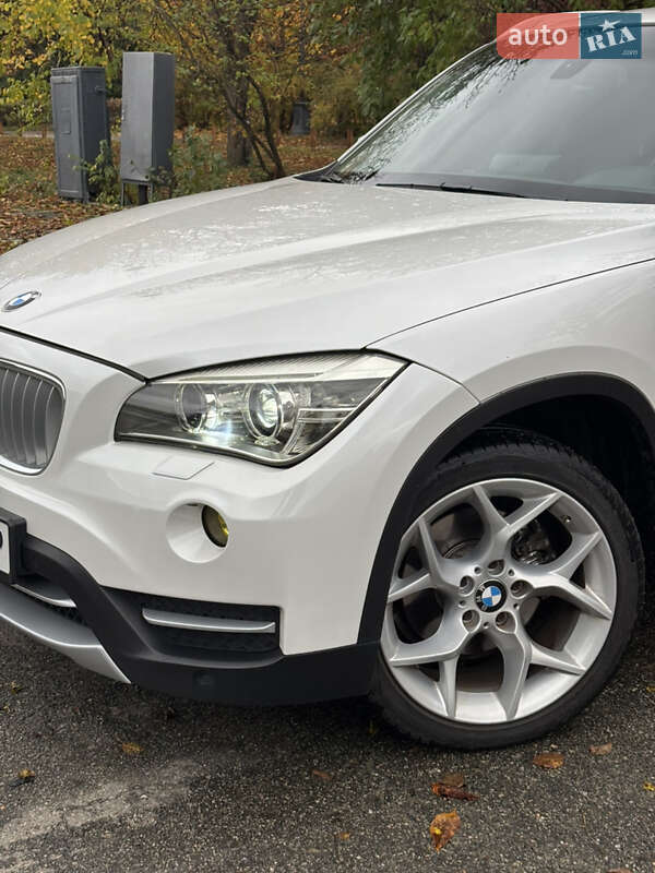 Позашляховик / Кросовер BMW X1 2013 в Києві