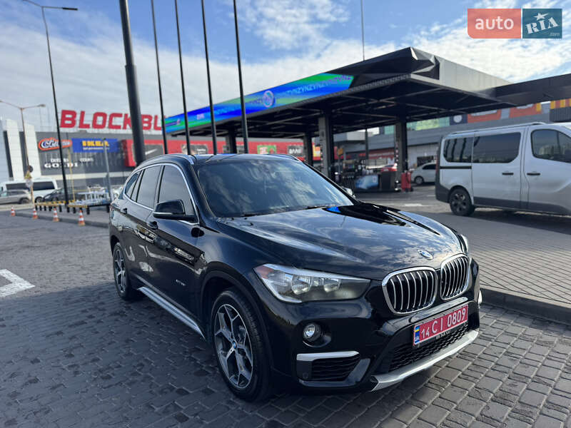 Внедорожник / Кроссовер BMW X1 2016 в Киеве
