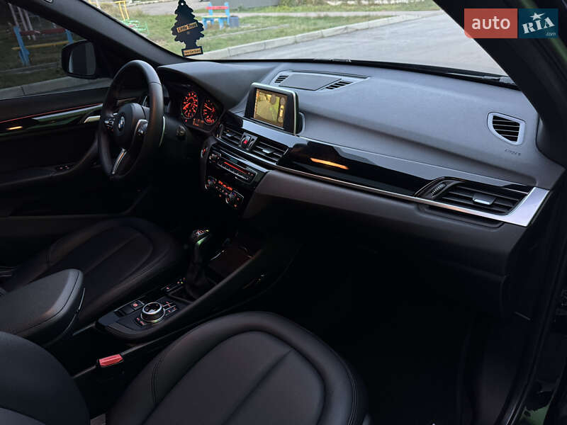 Внедорожник / Кроссовер BMW X1 2016 в Киеве