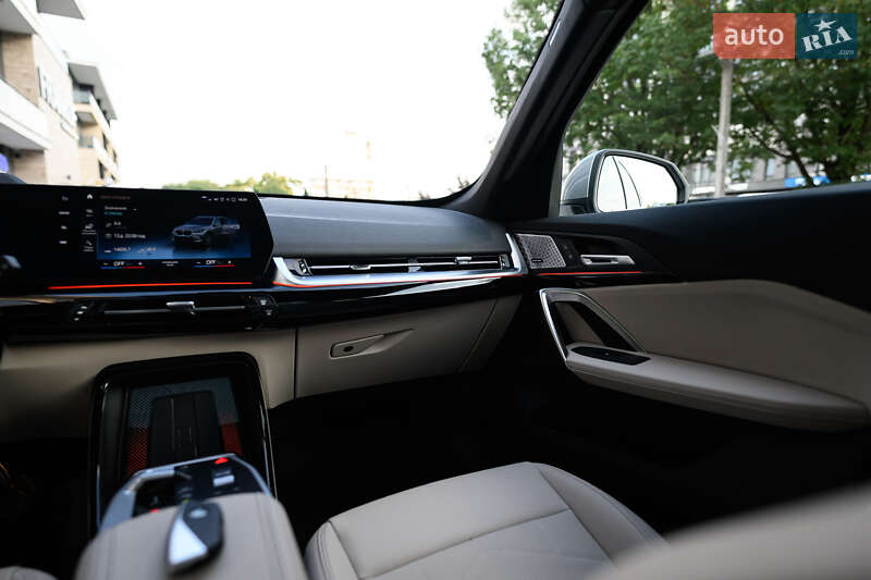 Внедорожник / Кроссовер BMW X1 2023 в Ужгороде