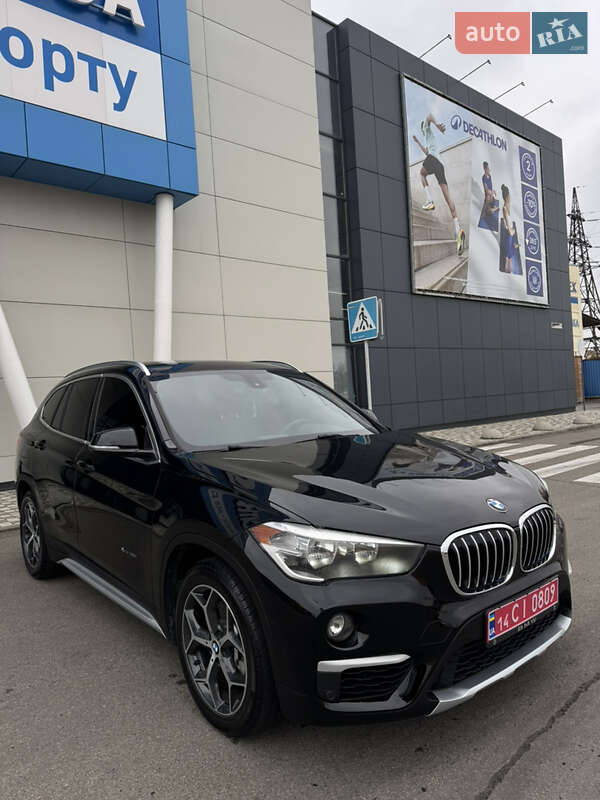 Внедорожник / Кроссовер BMW X1 2016 в Умани