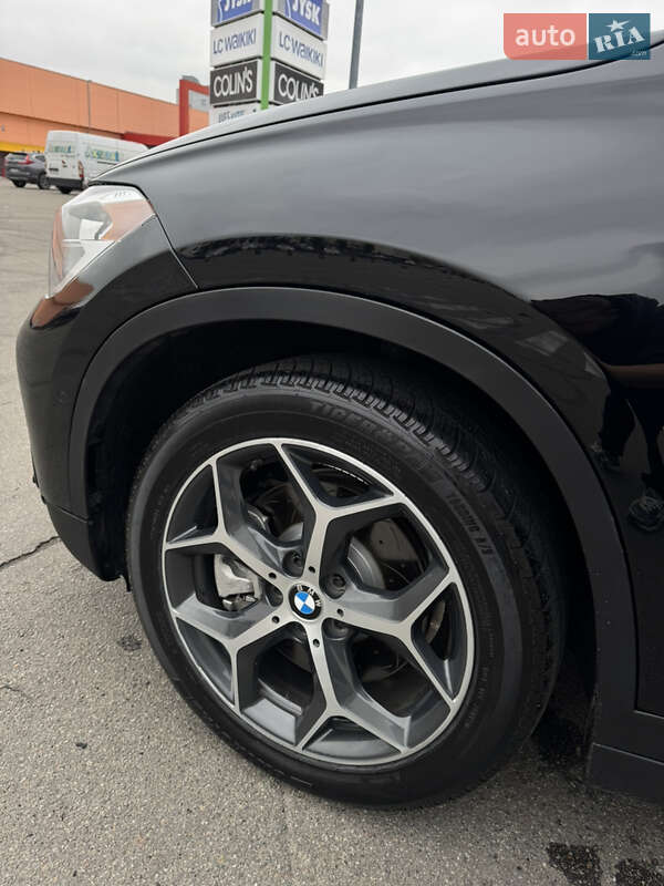 Внедорожник / Кроссовер BMW X1 2016 в Умани