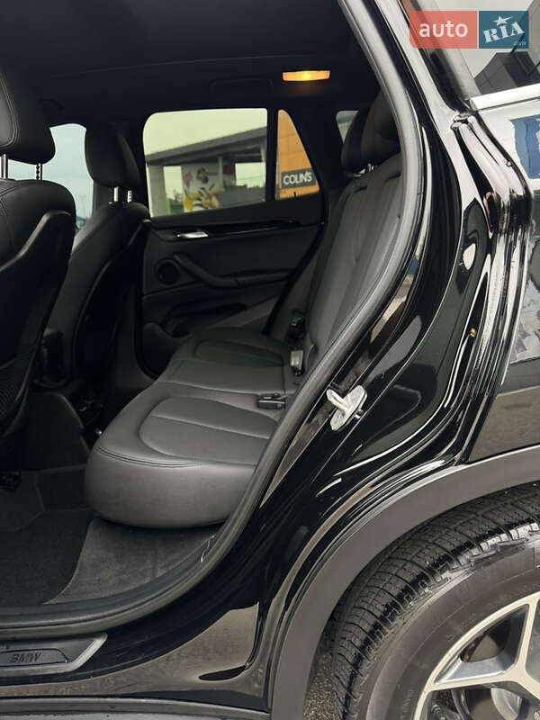 Внедорожник / Кроссовер BMW X1 2016 в Умани