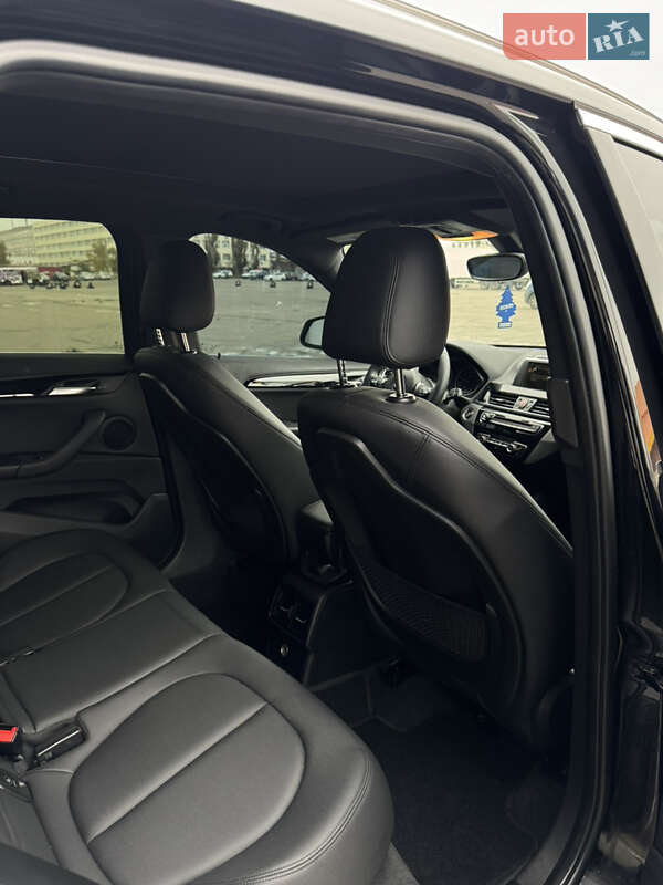 Внедорожник / Кроссовер BMW X1 2016 в Умани