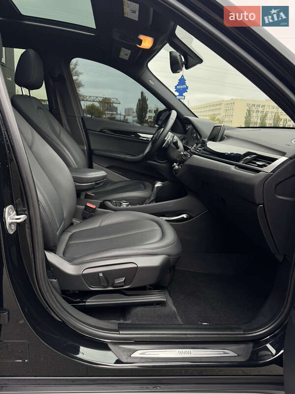 Внедорожник / Кроссовер BMW X1 2016 в Умани