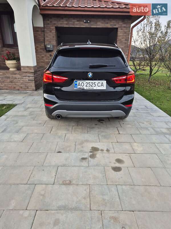 Позашляховик / Кросовер BMW X1 2016 в Тячеві