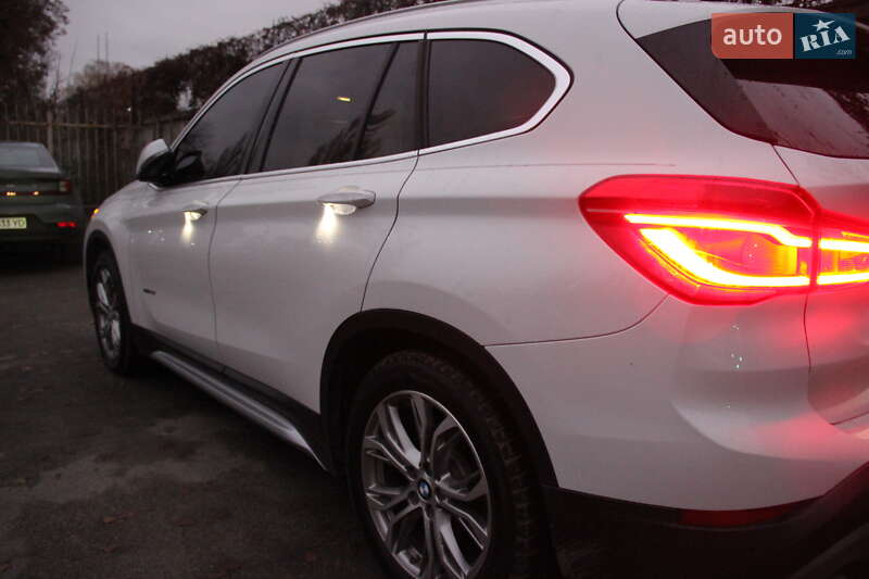 Внедорожник / Кроссовер BMW X1 2017 в Киеве