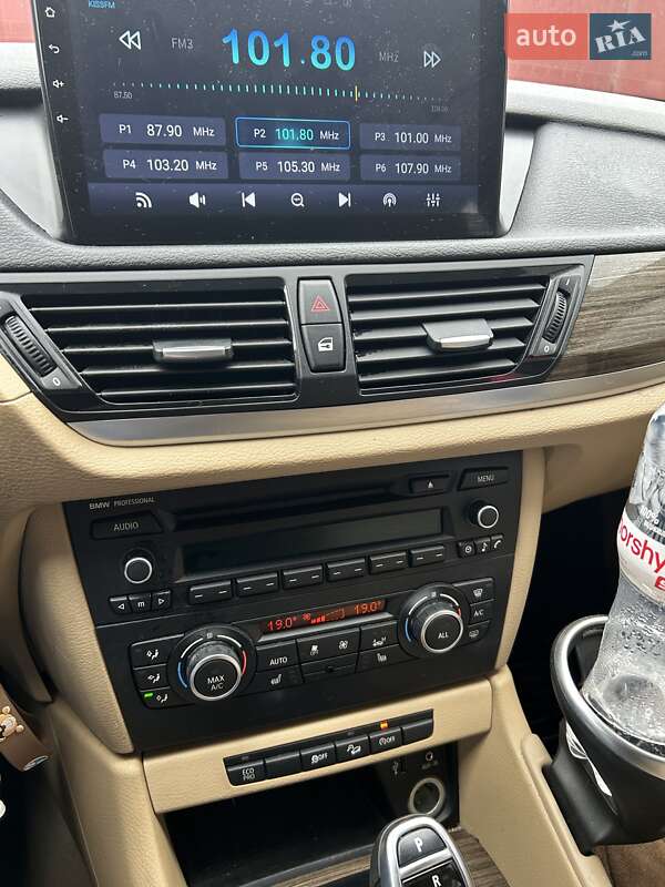 Внедорожник / Кроссовер BMW X1 2014 в Одессе