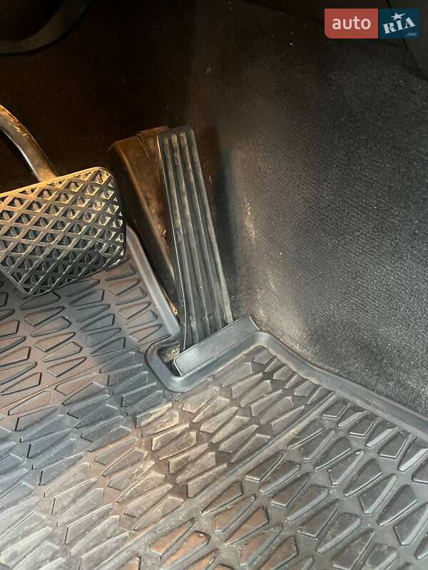 Седан BMW X1 2011 в Полтаве