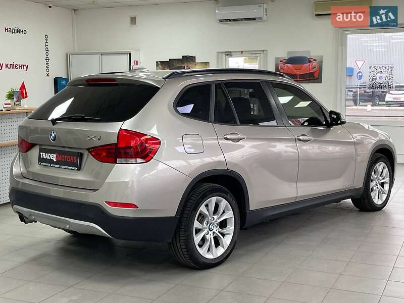 Внедорожник / Кроссовер BMW X1 2014 в Киеве