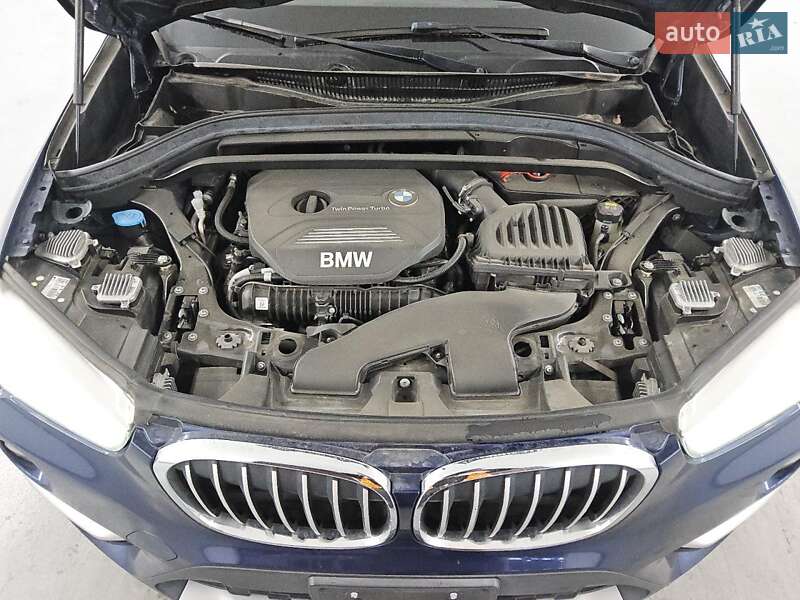 Внедорожник / Кроссовер BMW X1 2017 в Ивано-Франковске