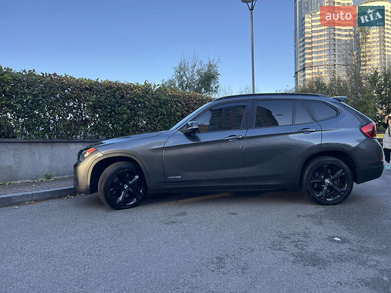 Внедорожник / Кроссовер BMW X1 2014 в Киеве