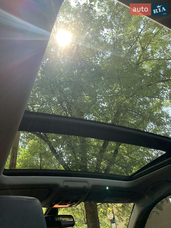 Внедорожник / Кроссовер BMW X1 2014 в Киеве