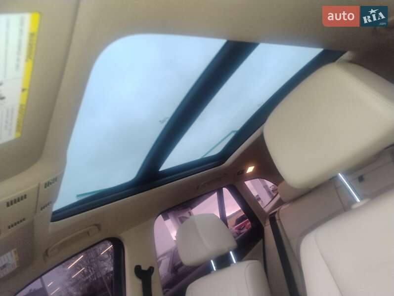 Внедорожник / Кроссовер BMW X1 2012 в Киеве