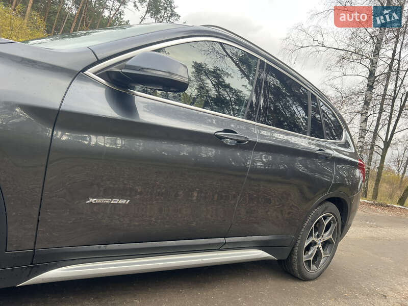 Внедорожник / Кроссовер BMW X1 2016 в Киеве