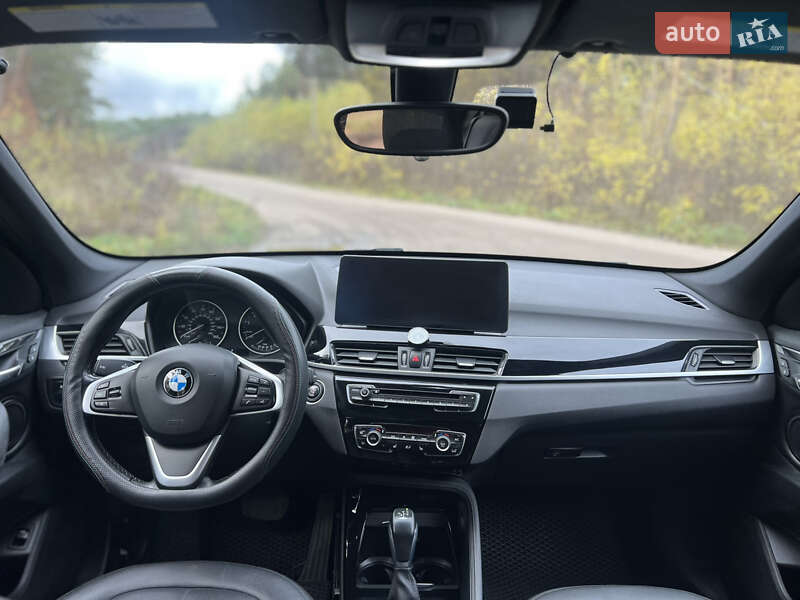 Внедорожник / Кроссовер BMW X1 2016 в Киеве