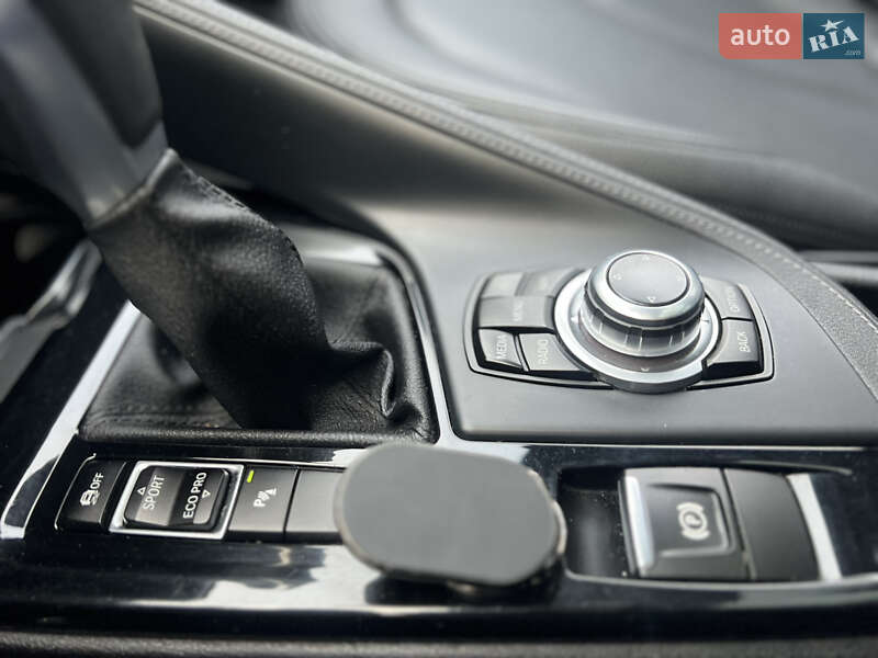 Внедорожник / Кроссовер BMW X1 2016 в Киеве