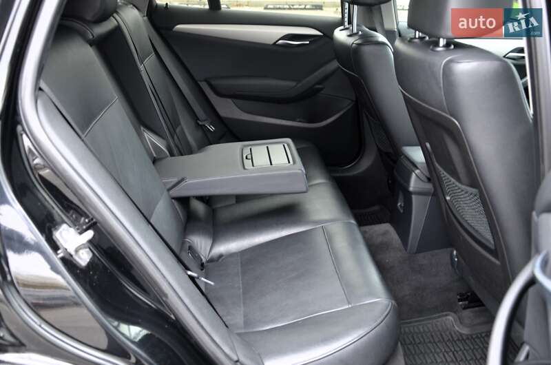 Внедорожник / Кроссовер BMW X1 2013 в Киеве