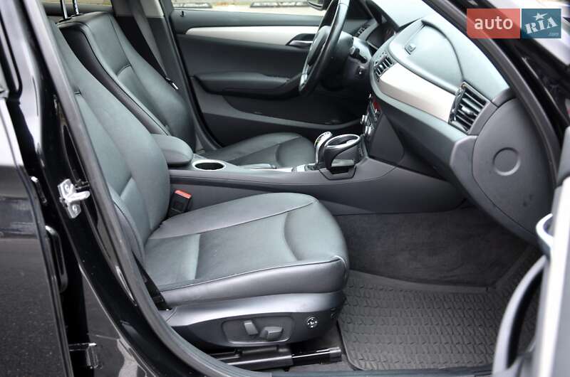 Внедорожник / Кроссовер BMW X1 2013 в Киеве