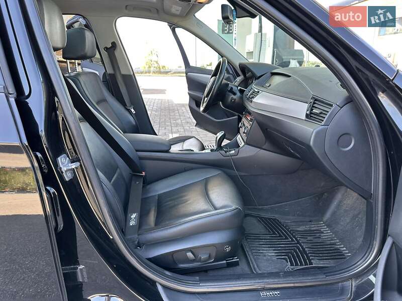 Внедорожник / Кроссовер BMW X1 2013 в Днепре