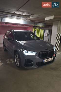 Внедорожник / Кроссовер BMW X1 2022 в Киеве
