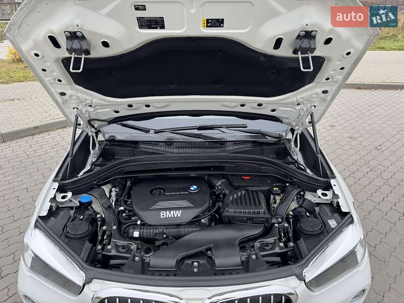 Внедорожник / Кроссовер BMW X1 2018 в Львове