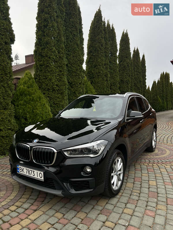 Внедорожник / Кроссовер BMW X1 2019 в Ровно фото Внедорожник / Кроссовер BMW X1 2019 в Ровно