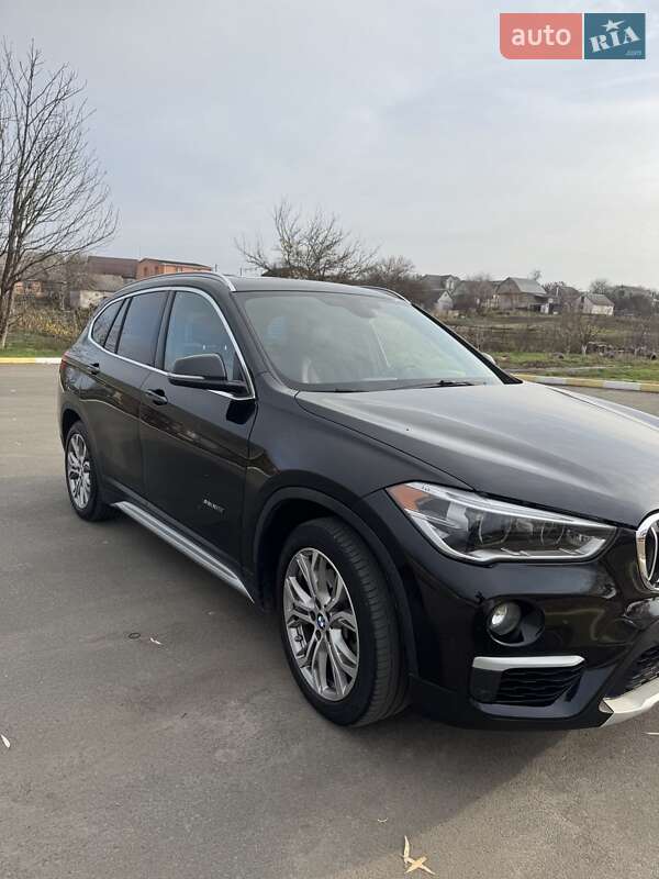 Внедорожник / Кроссовер BMW X1 2016 в Ирпене