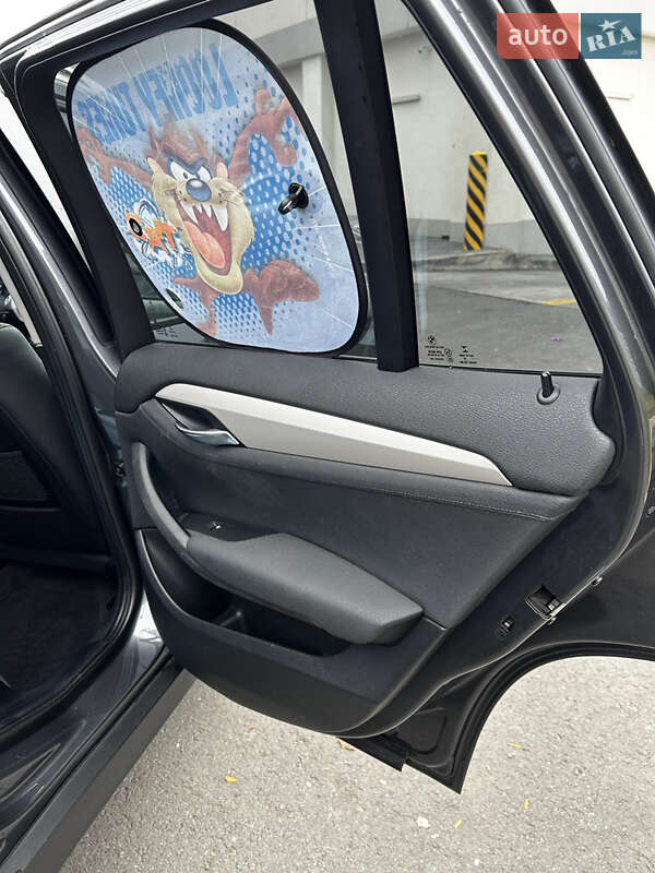 Внедорожник / Кроссовер BMW X1 2014 в Одессе