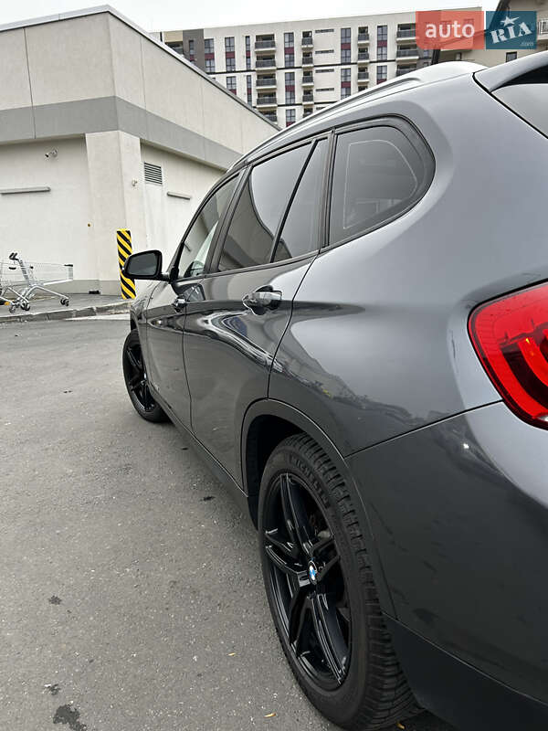 Внедорожник / Кроссовер BMW X1 2014 в Одессе