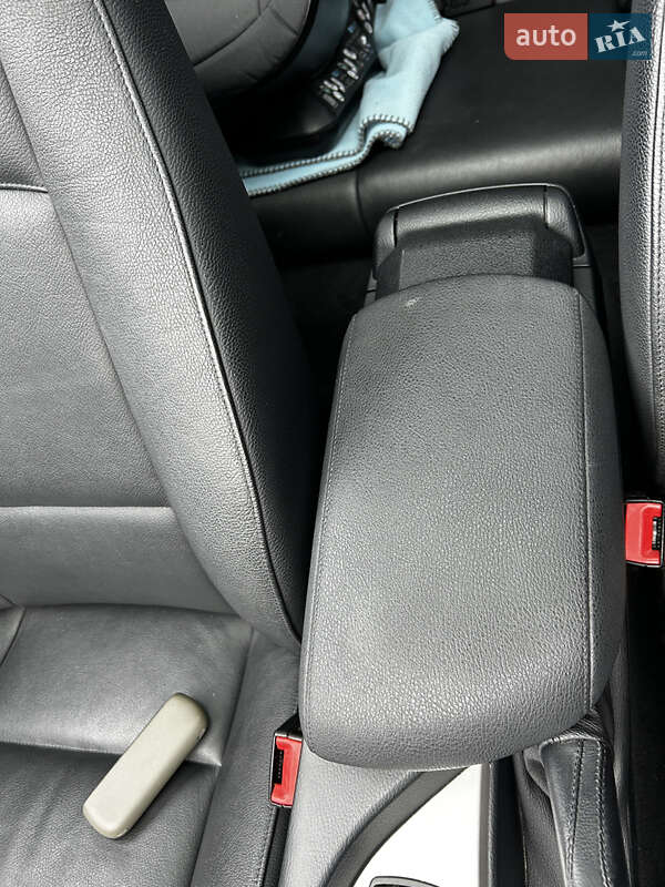 Внедорожник / Кроссовер BMW X1 2014 в Одессе