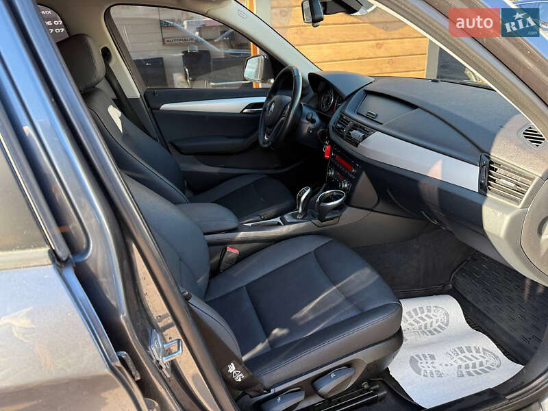 Внедорожник / Кроссовер BMW X1 2014 в Житомире