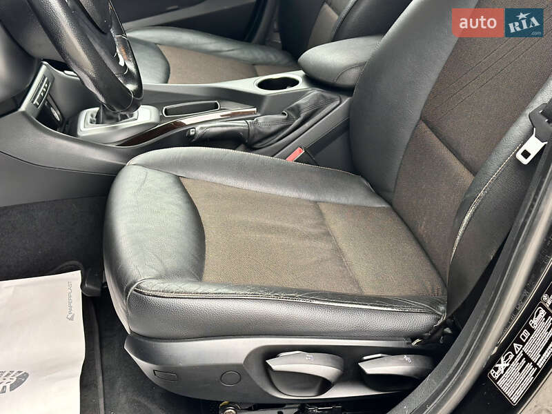 Позашляховик / Кросовер BMW X1 2013 в Києві