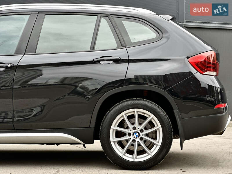 Позашляховик / Кросовер BMW X1 2013 в Києві