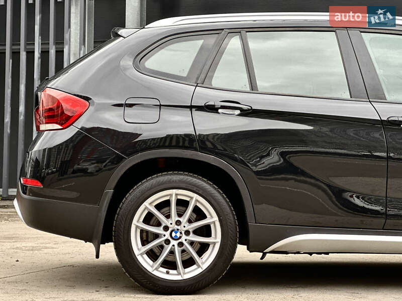 Позашляховик / Кросовер BMW X1 2013 в Києві