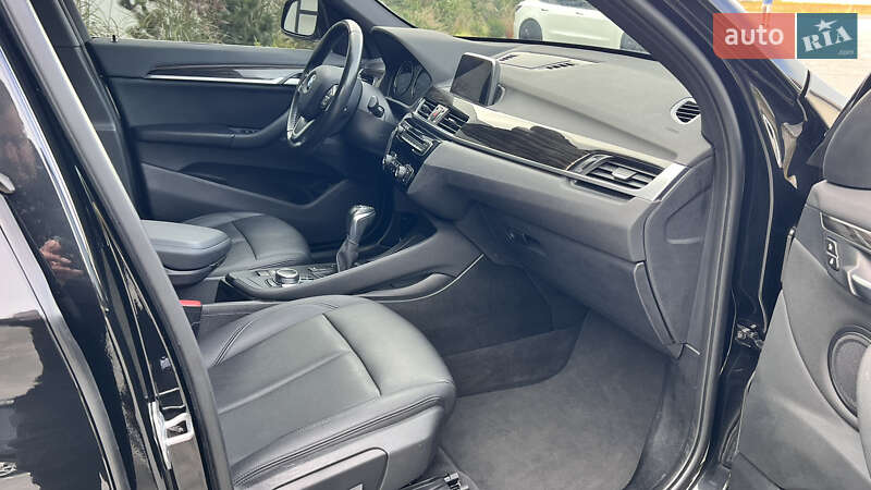 Внедорожник / Кроссовер BMW X1 2018 в Луцке