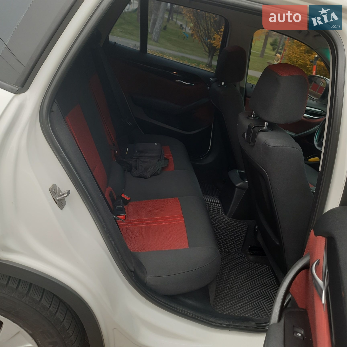 2010 BMW X1 - мініатюра 11