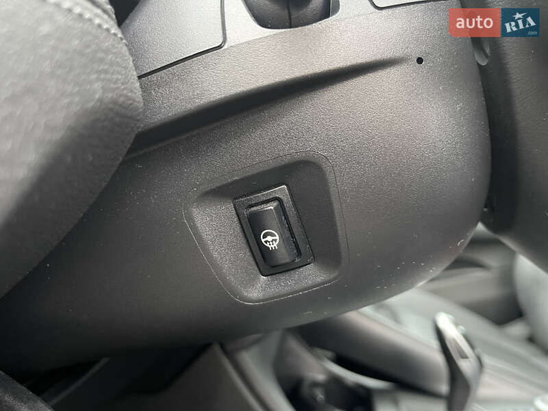 Внедорожник / Кроссовер BMW X1 2019 в Киеве