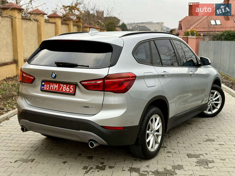 Внедорожник / Кроссовер BMW X1 2018 в Ужгороде