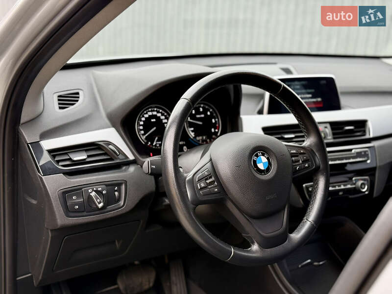 Внедорожник / Кроссовер BMW X1 2018 в Ужгороде